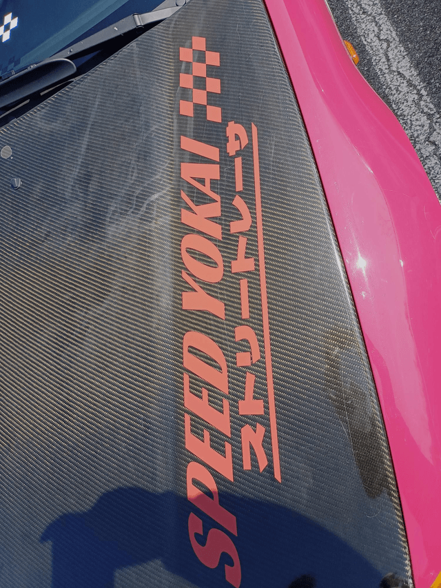 Stickers de Pare brise et + , coloris standard