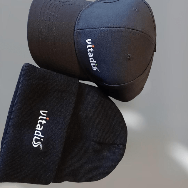 Bonnet brodé sur mesure